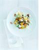 Spændende hvidkålssalat med kakifrugt og feta